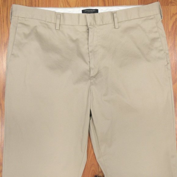 36x32 BANANA REPUBLIC AIDEN PANT COTTON/ELASTERALL/SPANDEX KHAKI 38W x 32L - Picture 3 of 4